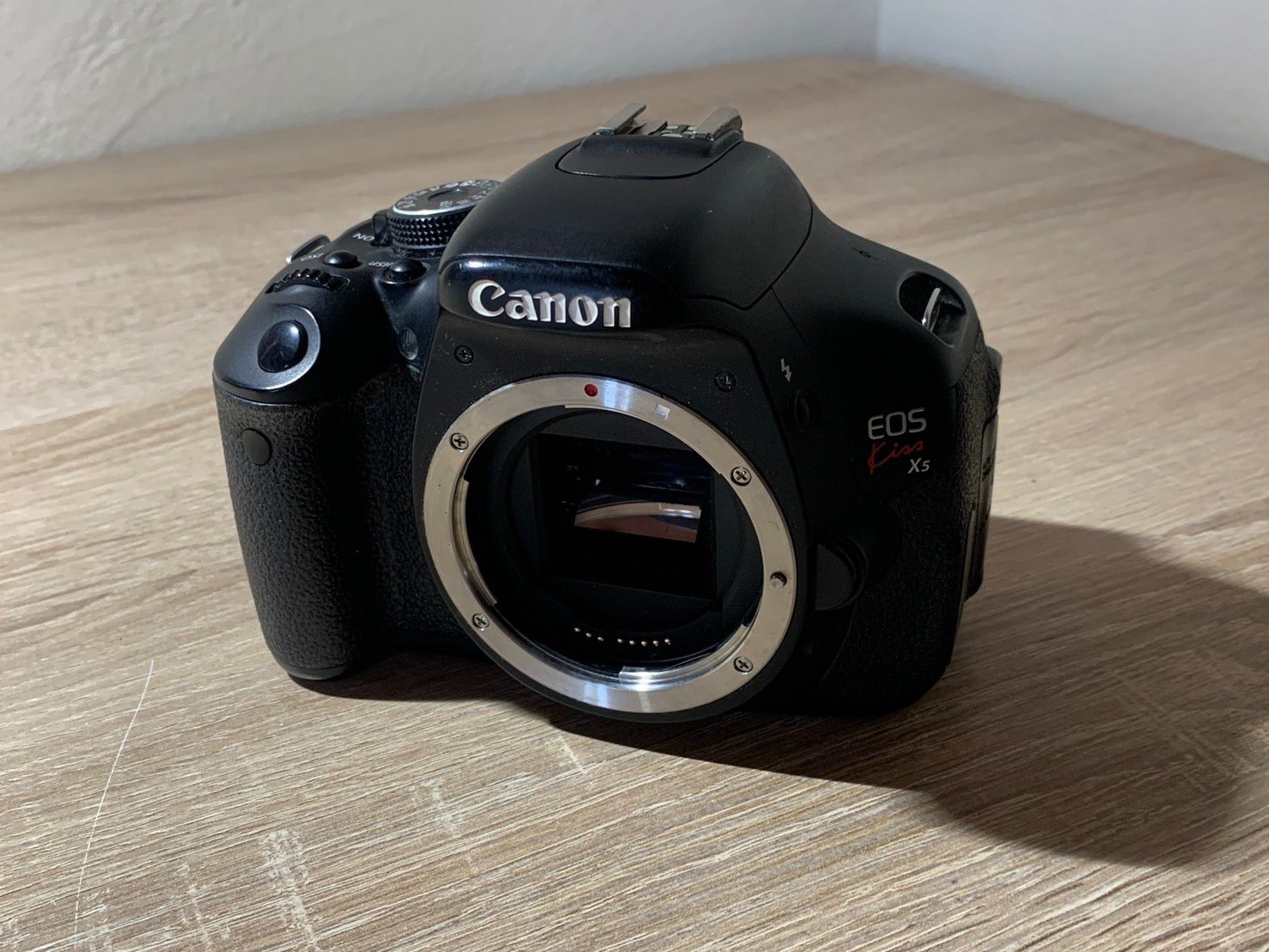 0348 Canon EOS Kiss X5 ブラック ジャンク品 訳アリ【宅】 - メルカリ 0348 Canon EOS Kiss X5 ブラック ジャンク品 訳アリ【宅】 - メルカリ