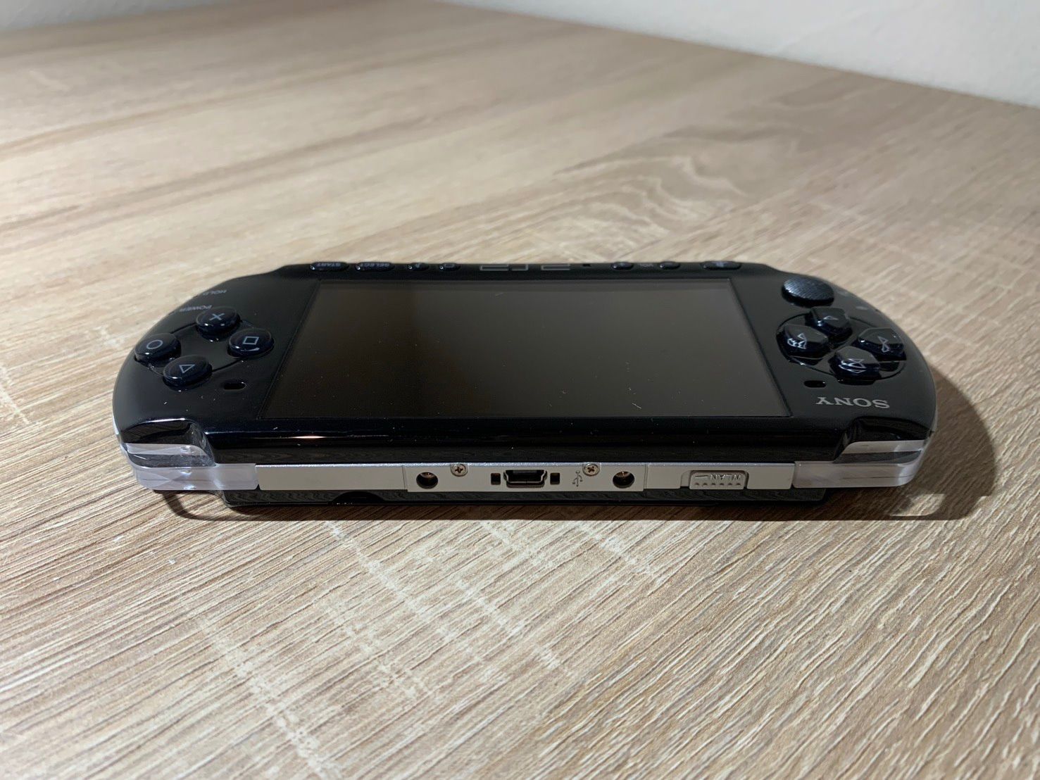 0562 PlayStation ポータブル PSP 3000 ピアノブラック 動作確認済み
