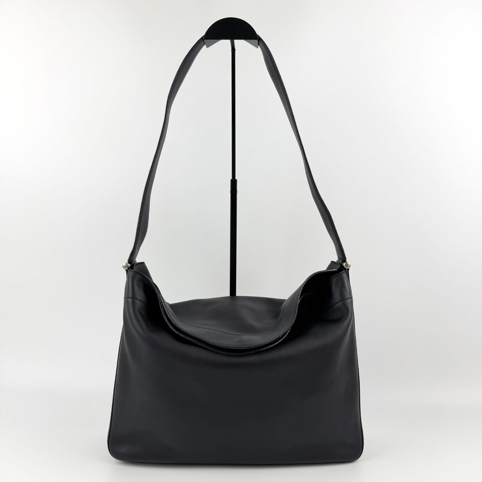 中古】LOEWE ロエベ ショルダーバッグ ブラック レザー ヴィンテージ 
