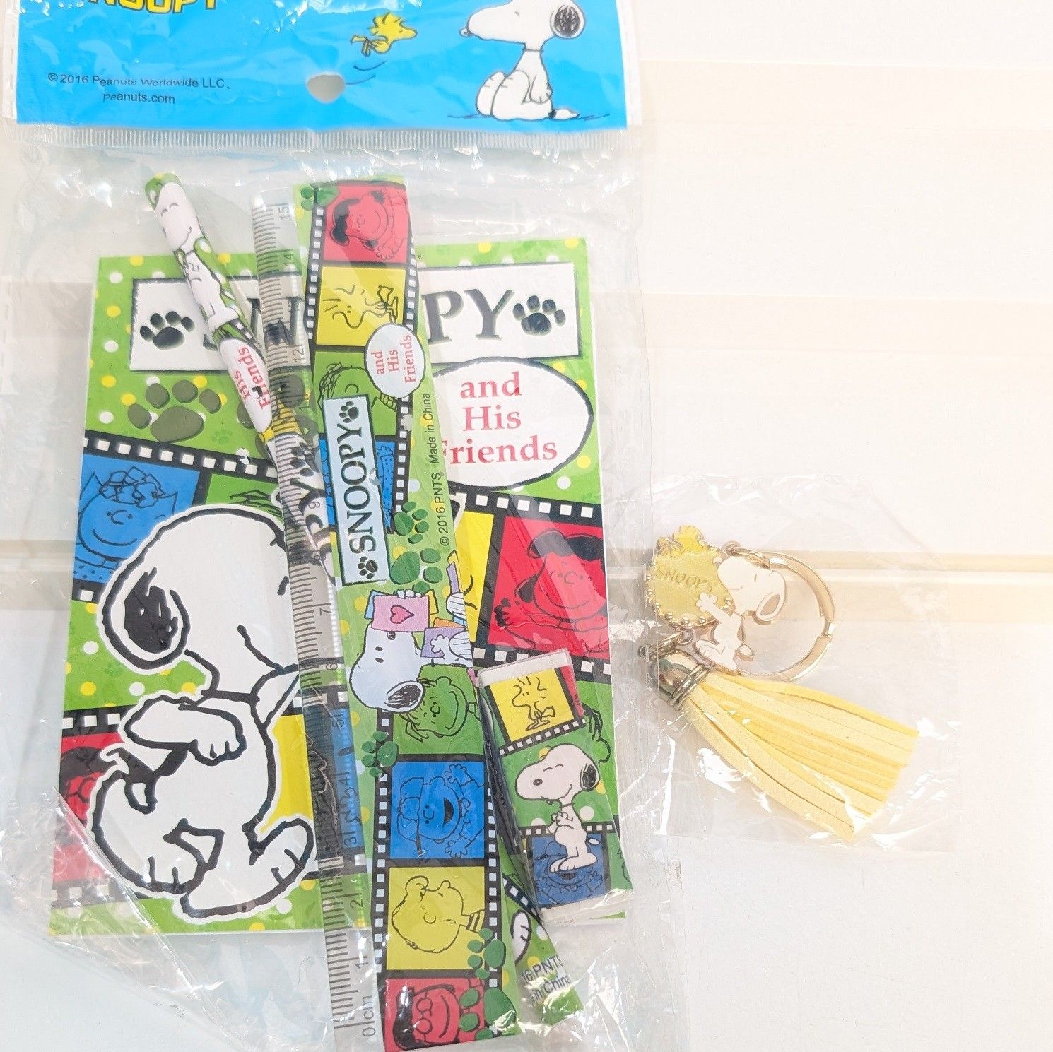 スヌーピー キーホルダー USJ 限定 キーチェーン 文具セット アニメ