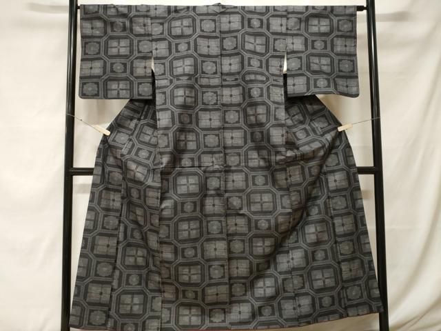 平和屋着物□本場大島紬 7マルキ 蜀江花文 正絹 逸品 CABF9418ev