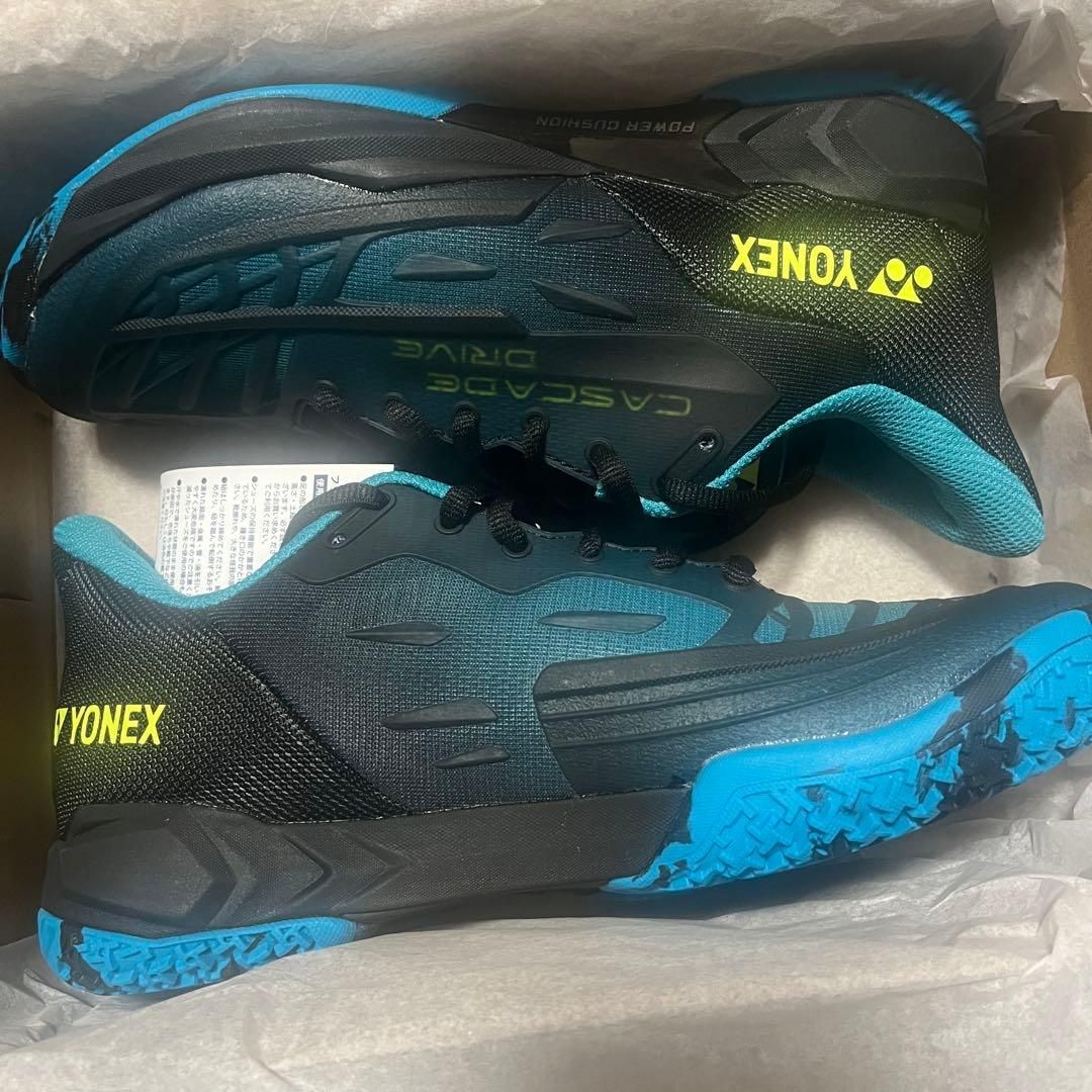 23.0cm カスケードドライブ　新品未使用　YONEX　バドミントン　シューズ