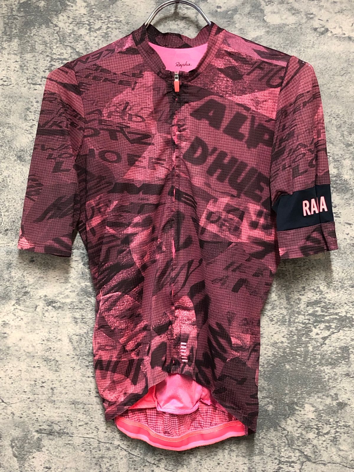 KE083 ラファ Rapha PRO TEAM FLYWEIGHT JERSEY ROAD GRAFFITI 半袖 サイクルジャージ ピンク 黒 XS