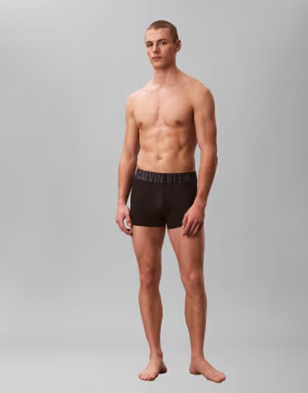 カルバンクライン メンズ アンダーウェア トランクス Calvin Kleintense Power 3 pack boxer briefs with colored waistbands BLACK W OMBR BLUE ブラック