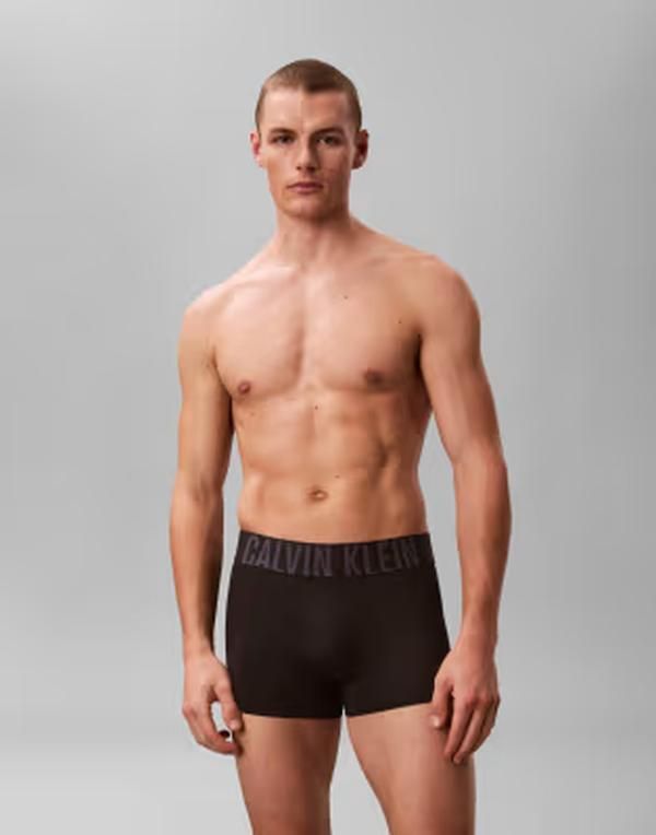 カルバンクライン メンズ アンダーウェア トランクス Calvin Kleintense Power 3 pack boxer briefs with colored waistbands BLACK W OMBR BLUE ブラック
