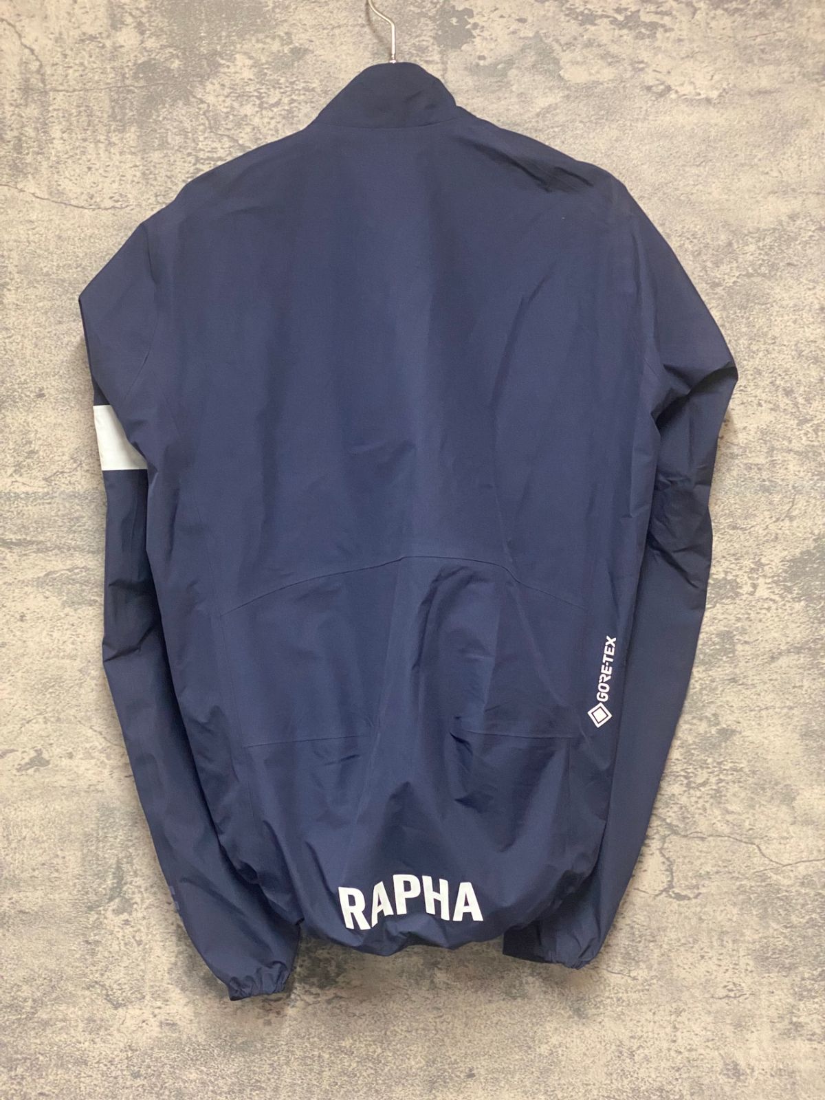 KD620 ラファ Rapha PRO TEAM RAIN JACKET 長袖 サイクルジャケット 紺 M KD620 ラファ Rapha PRO TEAM RAIN JACKET 長袖 サイクルジャケット 紺 M