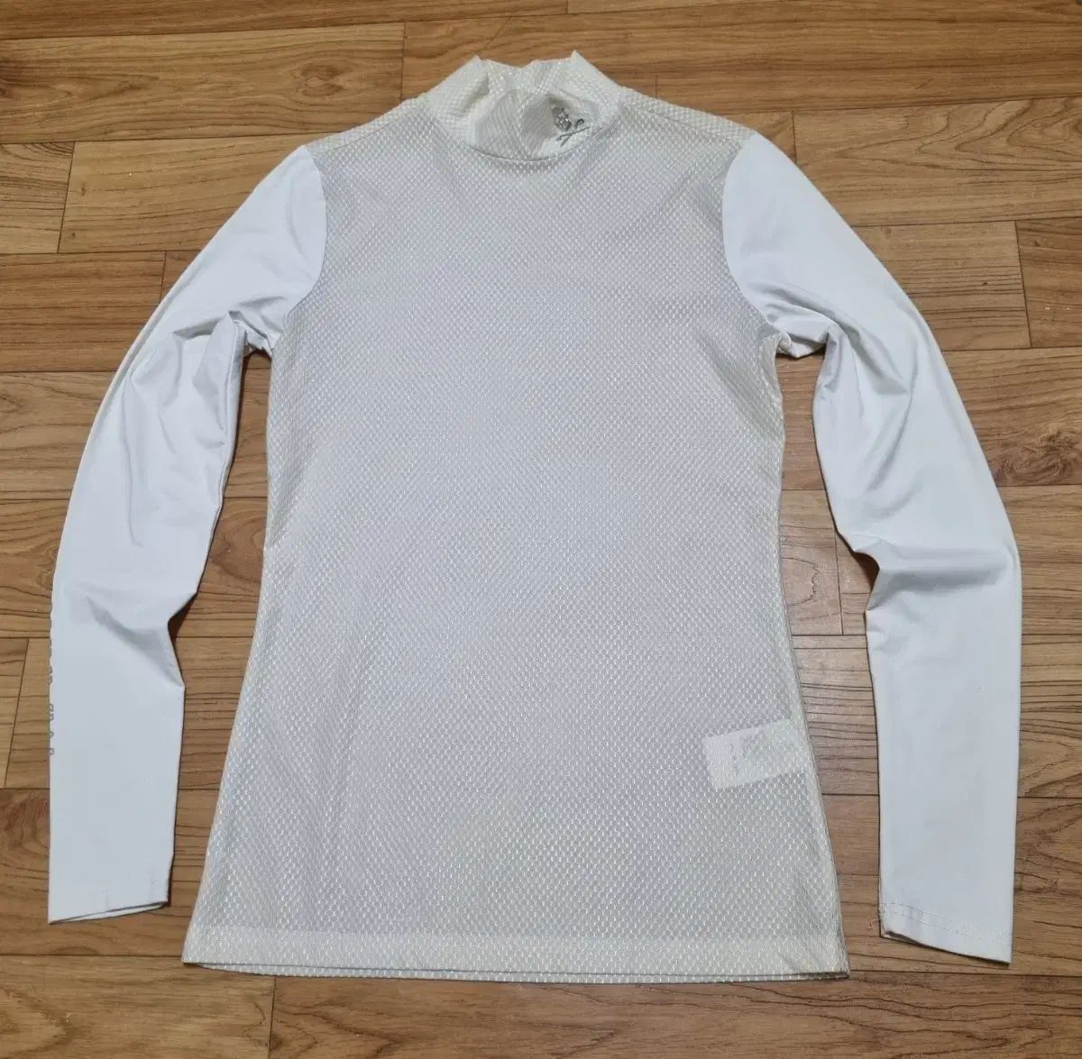 MARK & LONA マークアンドロナ 日本正規品 白 機能性 長袖 Tシャツ S レディースゴルフウェア 状態良し