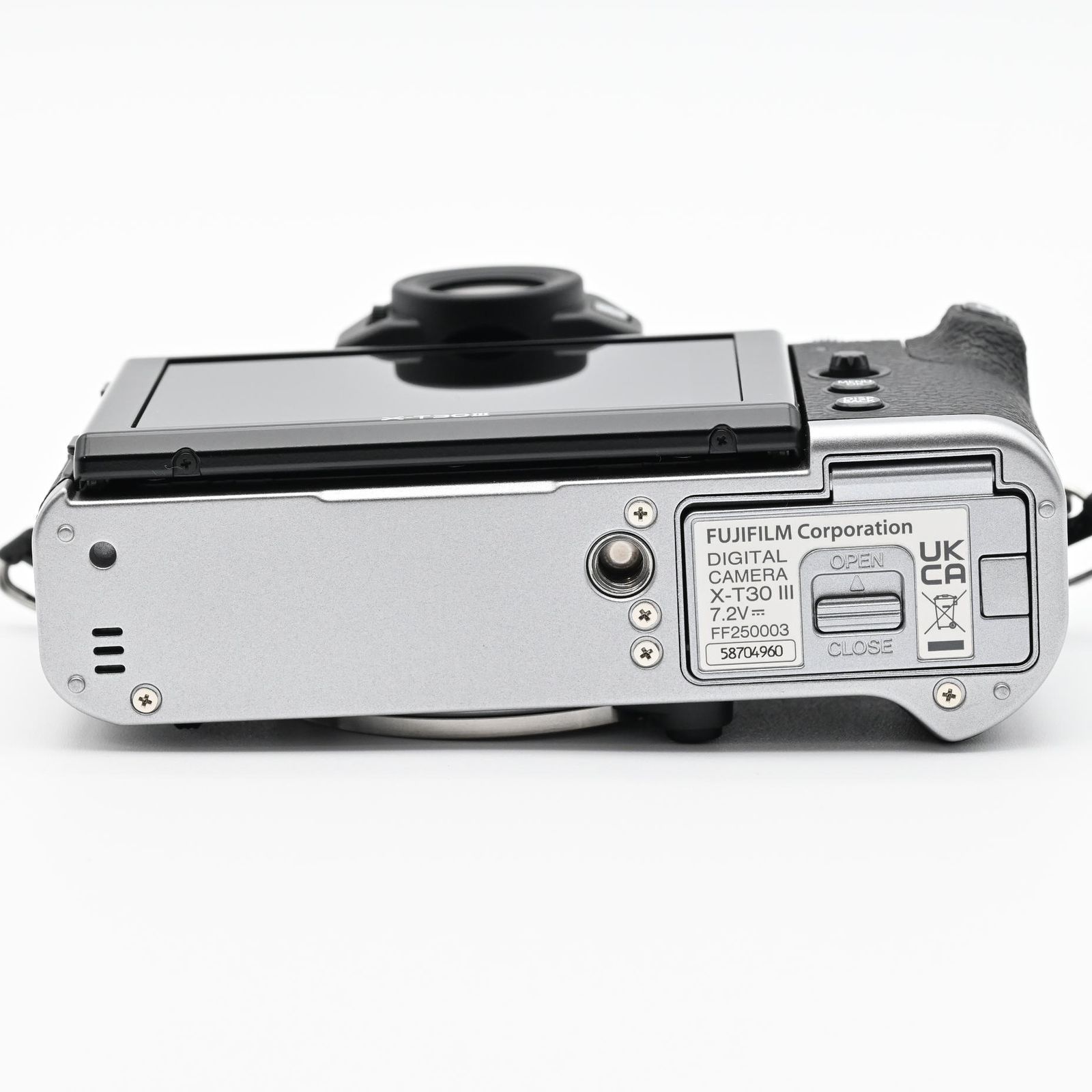 FUJIFILM X-T30 III ボディ シルバー　ショット数 1165 FUJIFILM X-T30 III ボディ シルバー ショット数 1165 - メルカリ