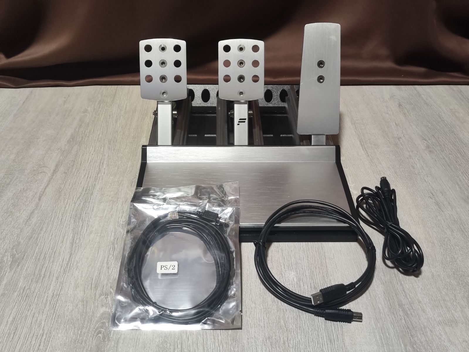 FANATEC CSR Elite Pedals【中古品】ハンコン