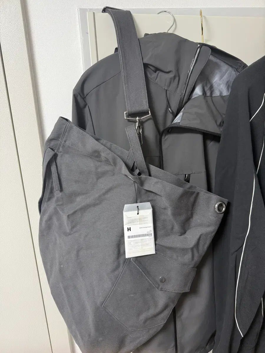 Hatchingroom ダッフル クロスバック 9,332円