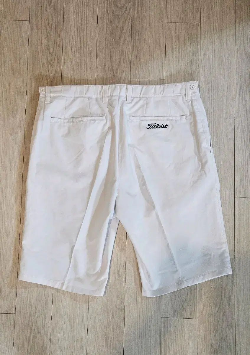 Titleist タイトリスト 白 ハーフパンツ 34