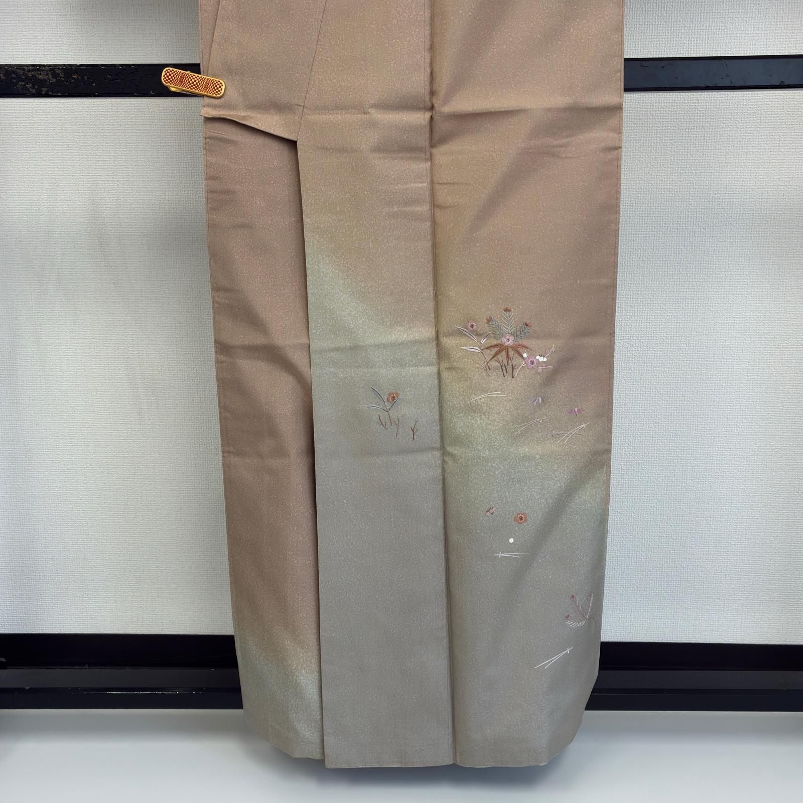 染め大島紬 付け下げ 正絹 刺繍 花 叩き染め 紋なし 袷 着物 MK-7635 
