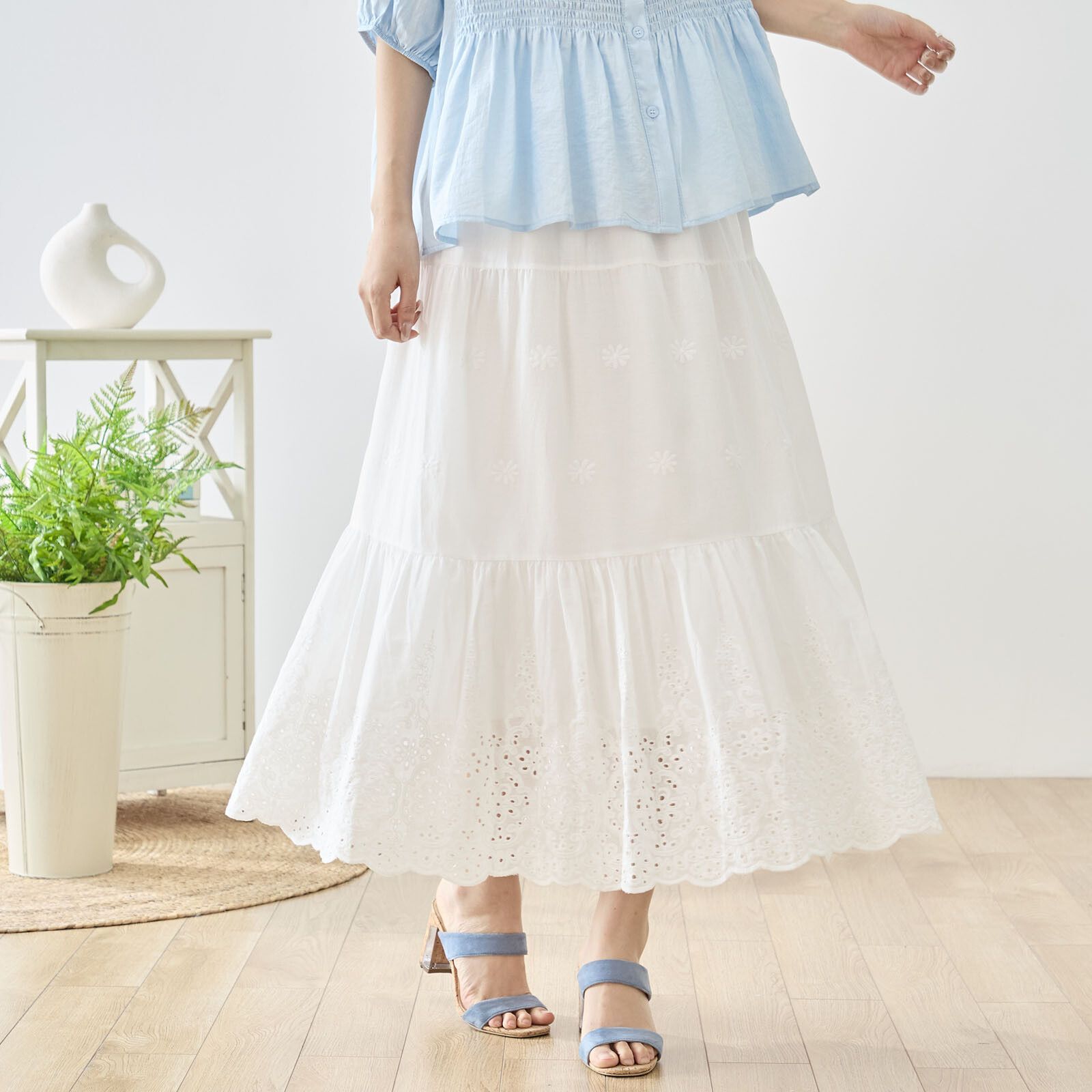 新品未使用タグ付き♡春服新作 amie studio（TRUBE）【M～L】フラワー