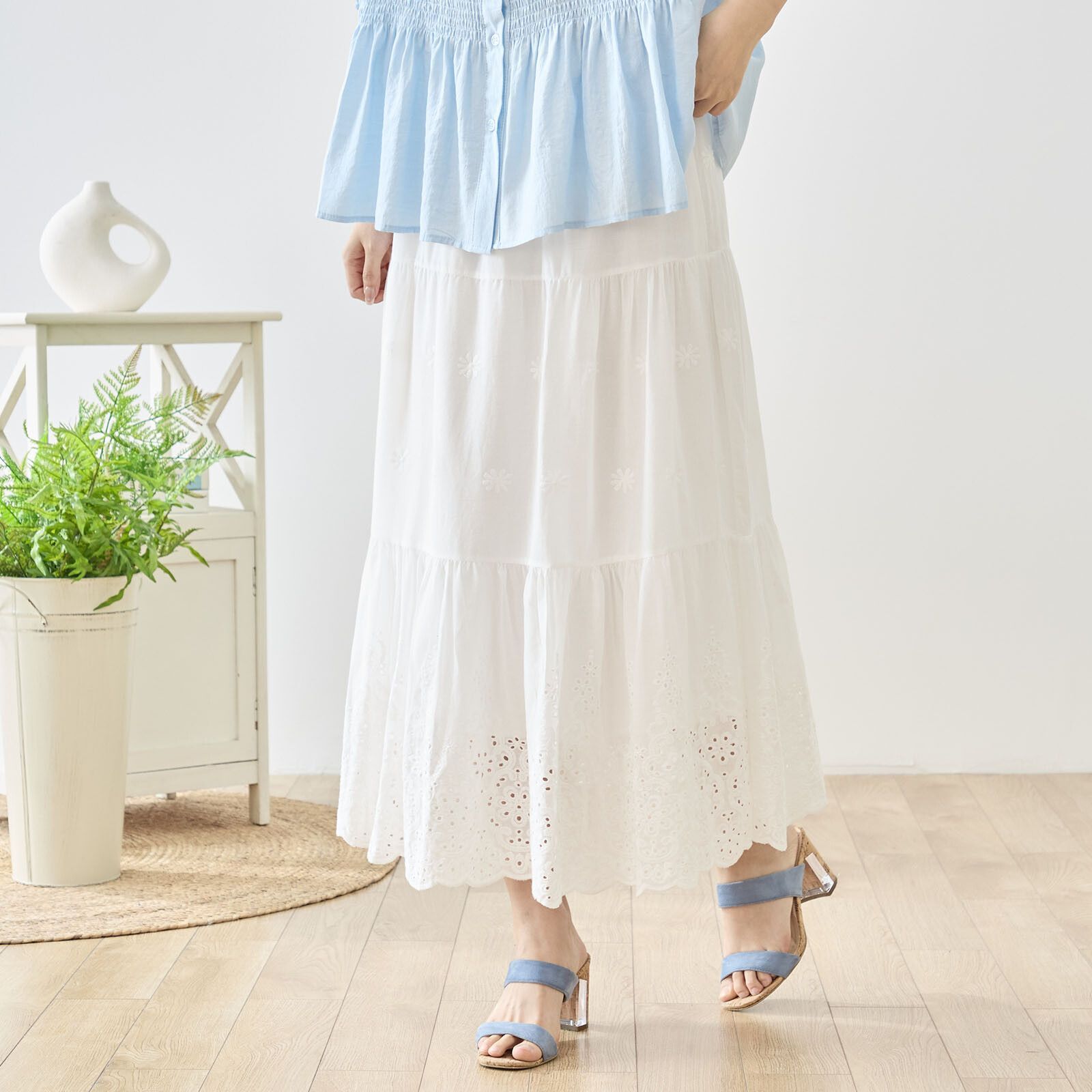 新品未使用タグ付き♡春服新作 amie studio（TRUBE）【M～L】フラワー