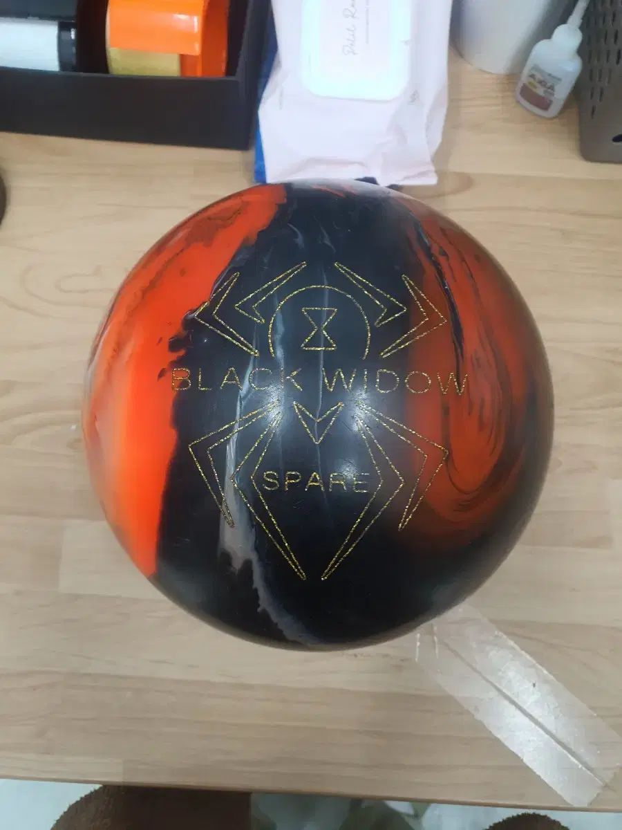 中古ボーリングボール 14p black widow（ブラックウィドウ） スペア