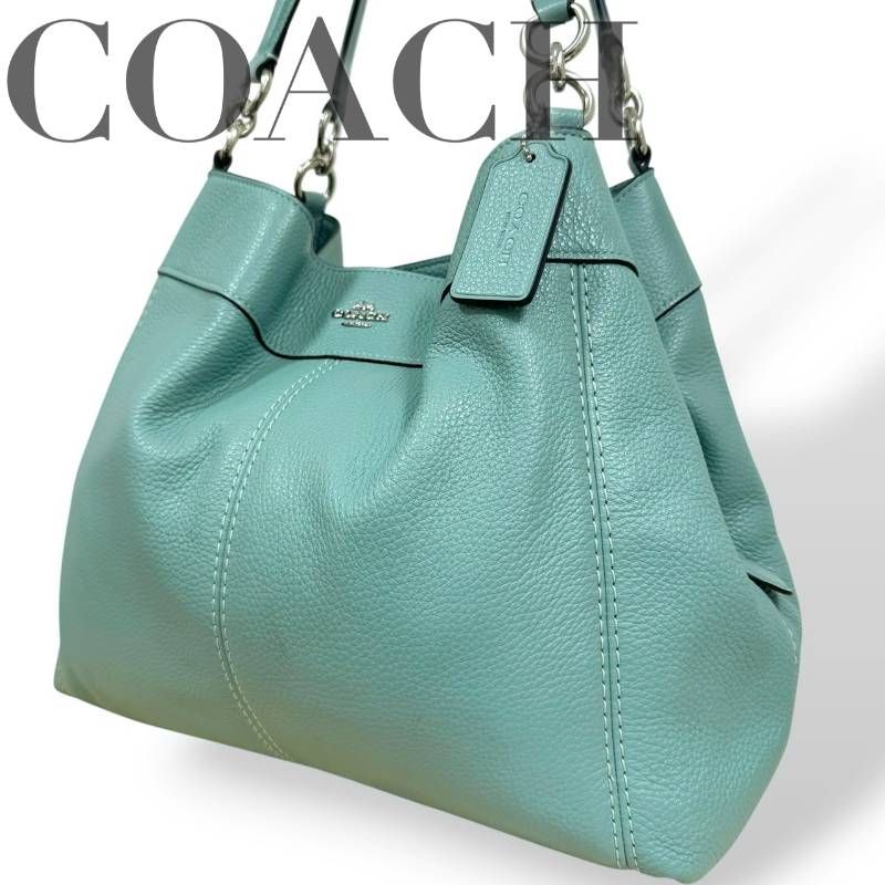美品☆COACH コーチ☆トートバッグ 肩掛け 大容量 チャーム 水色