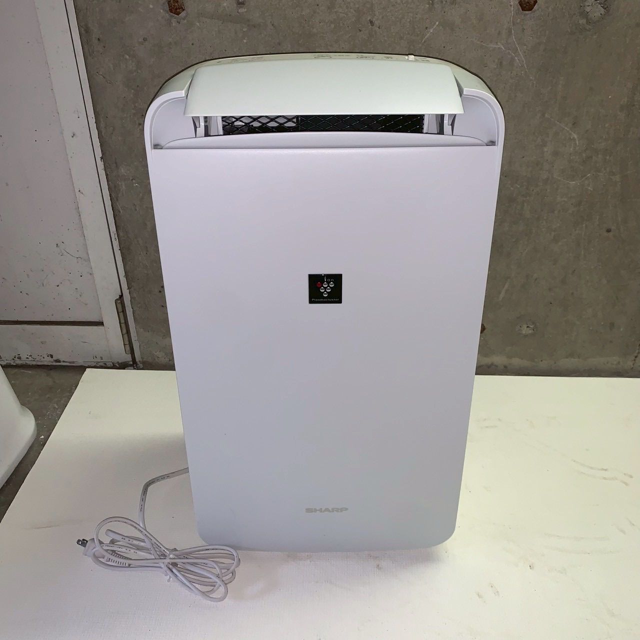 SHARP 冷風・衣類乾燥除湿機 CM-L100-W 2020年製