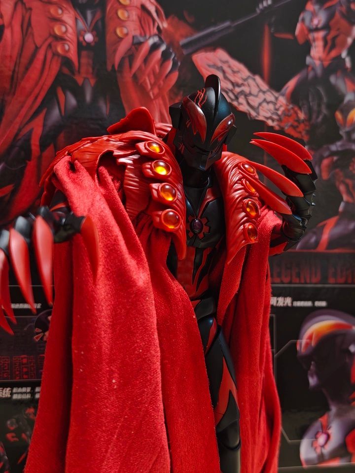 中国限定 ウルトラマン カイザー ベリアル プラモデル アクション