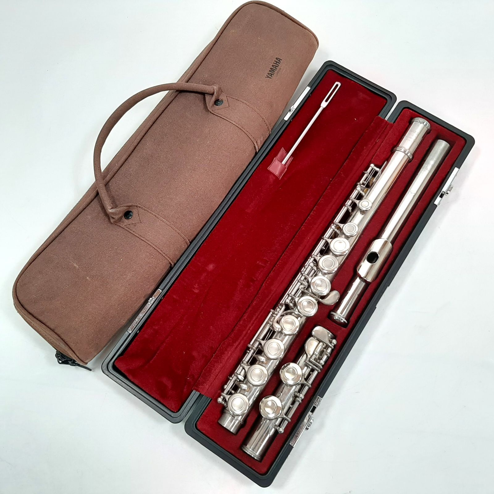 YAMAHA（ヤマハ）フルート YFL-211 日本製 シリアル052571 ハードケース・ソフトケース付き