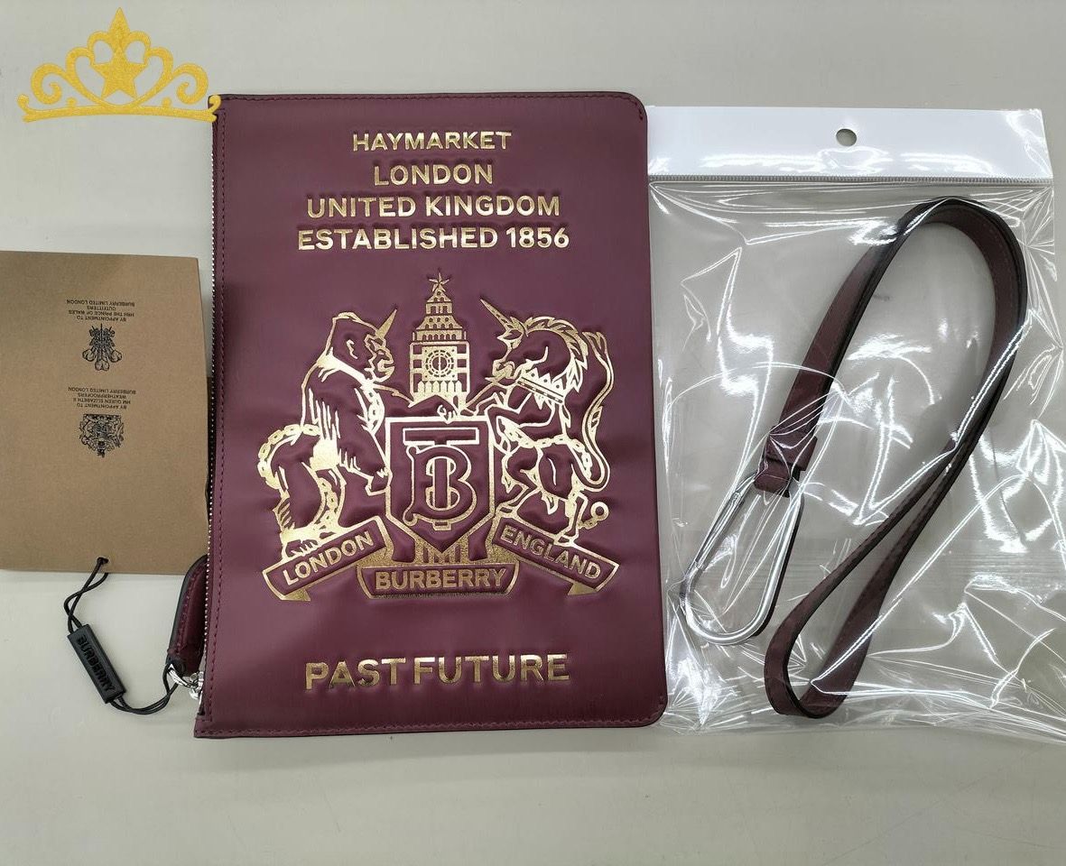 BURBERRY Past Future パスポート型 クラッチバッグ ボルドー バーバリー