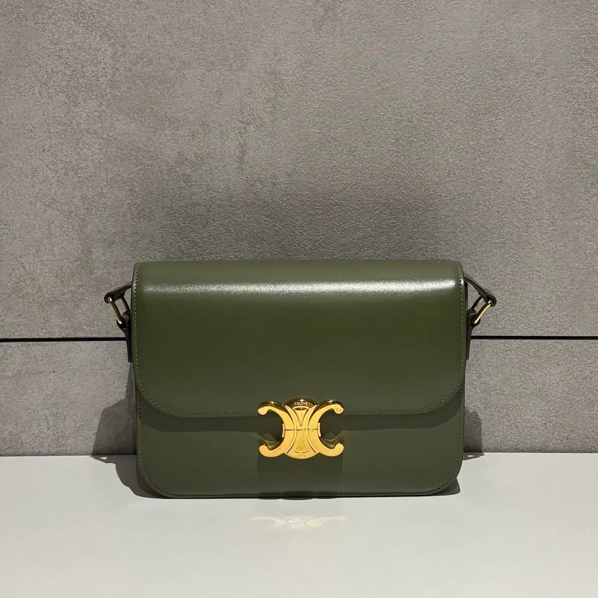セリーヌ トリオンフバッグ