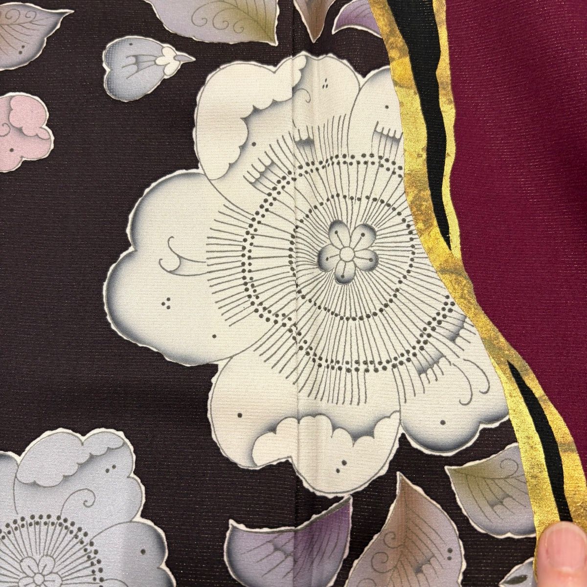 美品】 振袖 身丈166cm 裄丈69cm L 袷 落款 草花 金彩 金通し 赤紫