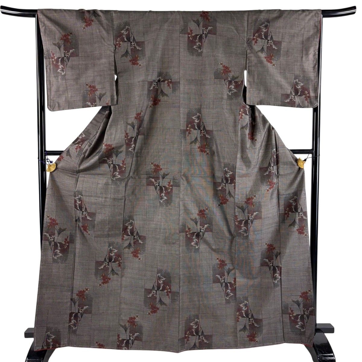 大島紬 身丈168cm 裄丈66cm M 袷 証紙 草花 焦茶色 正絹 秀品 【中古】