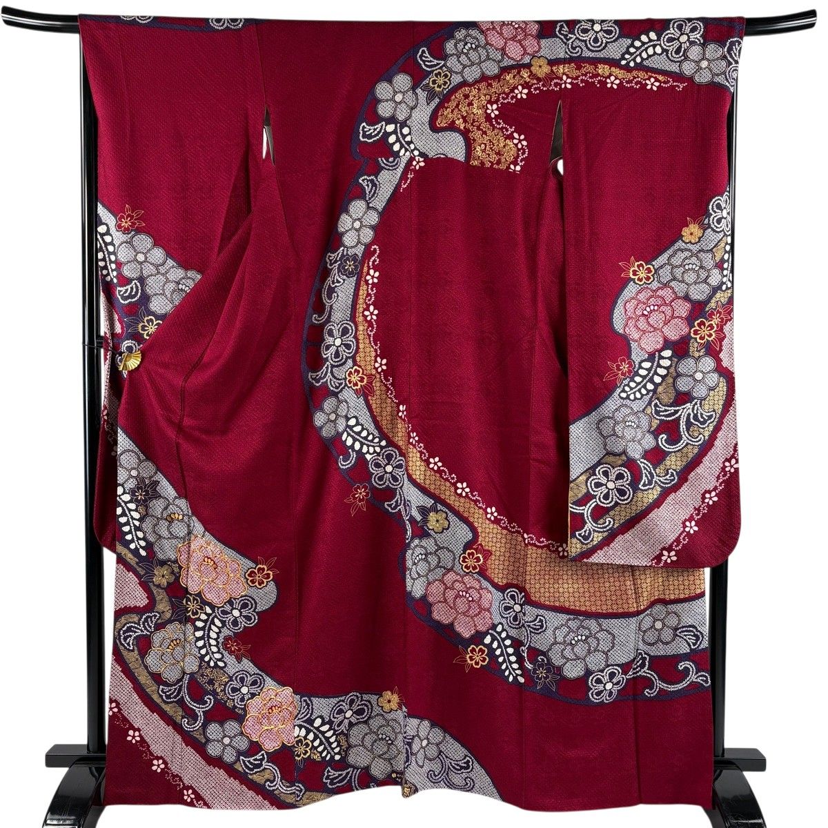 【美品】 振袖 身丈165.5cm 裄丈67cm M 袷 牡丹 桜 金糸 刺繍 えんじ色 正絹 秀品 【中古】