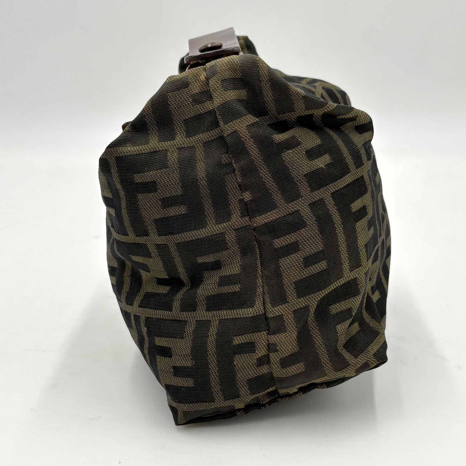 FENDI フェンディ ズッカ柄 アクセサリーポーチ ハンドバッグ バニティ