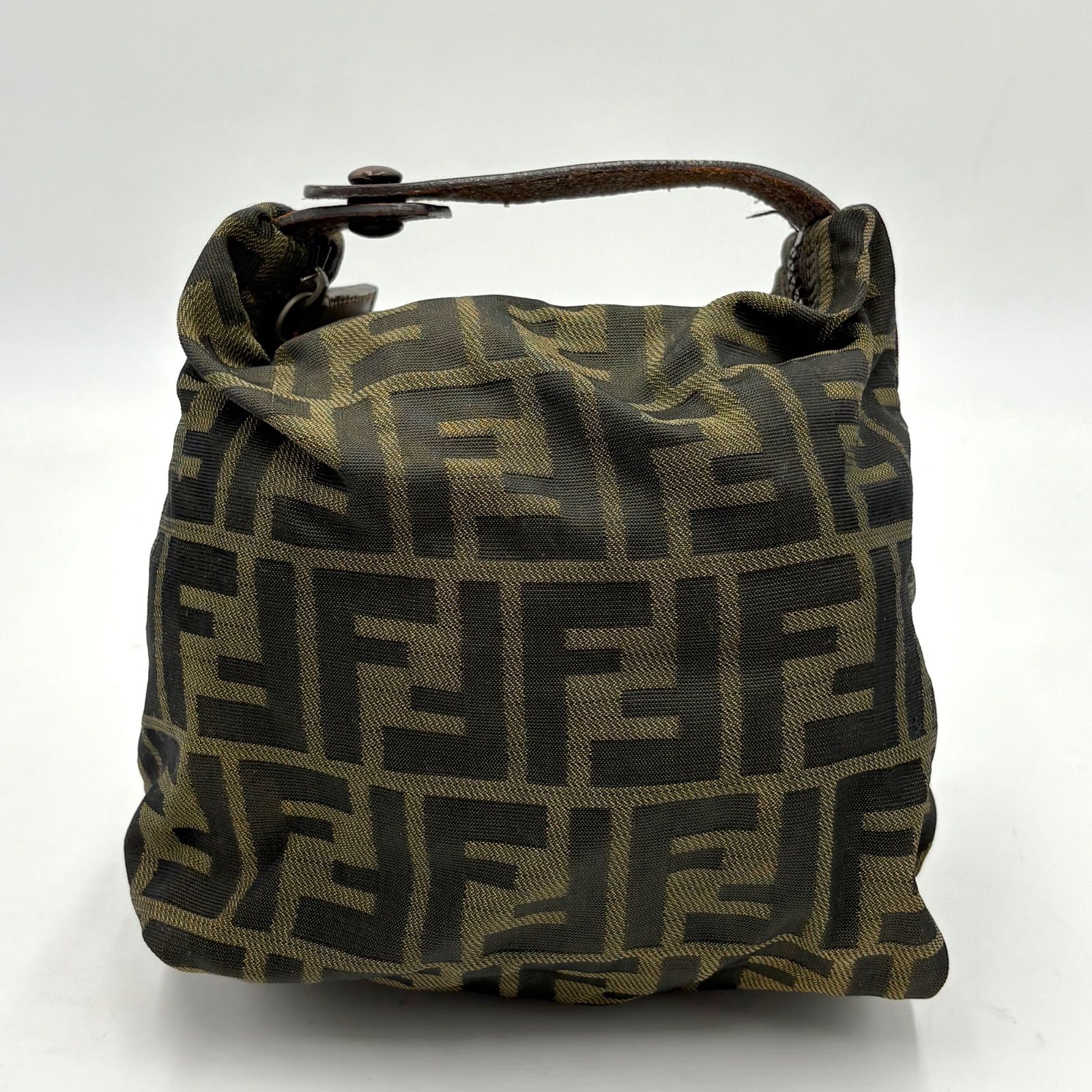 FENDI フェンディ ズッカ柄 アクセサリーポーチ ハンドバッグ バニティ