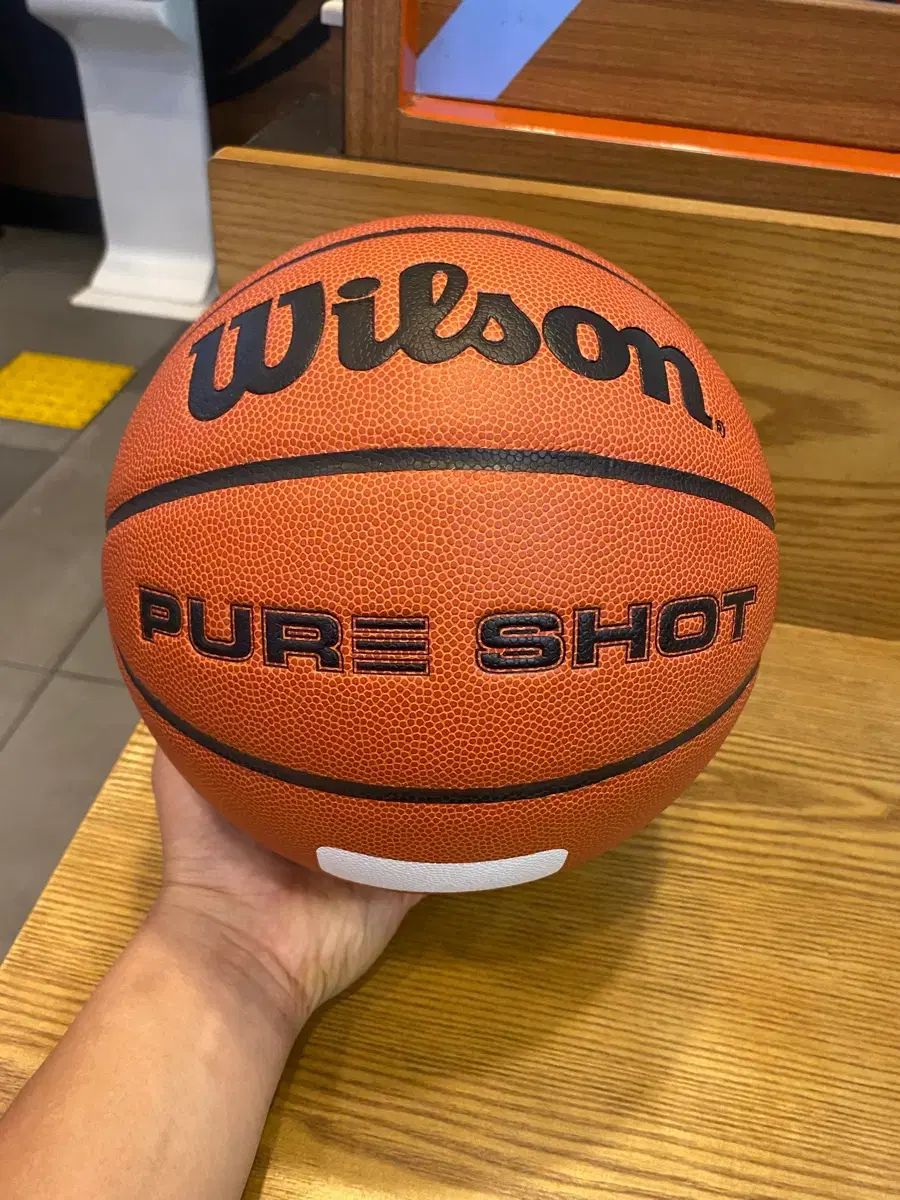 Wilson(ウィルソン)ピュアショット A 級 バスケットボール ほとんど 新品(出品)