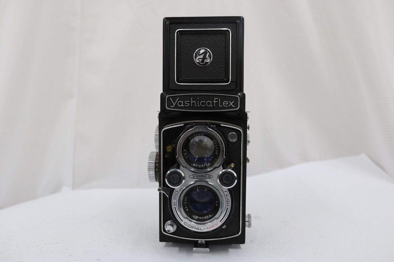 新B型 - メルカリ サンプル画像あり ケース付き 二眼レフ YASHICAFLEX