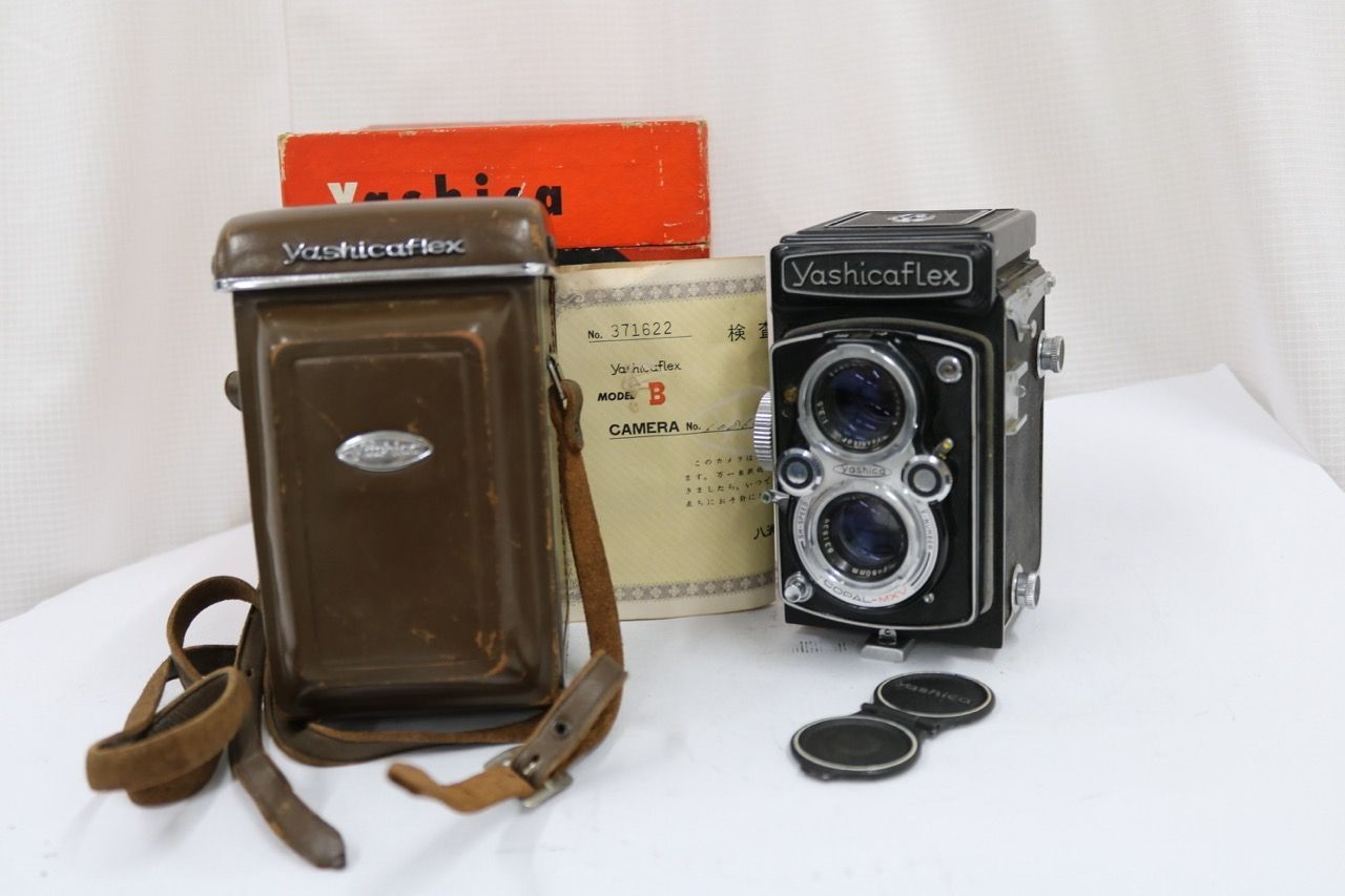 新B型 - メルカリ サンプル画像あり ケース付き 二眼レフ YASHICAFLEX