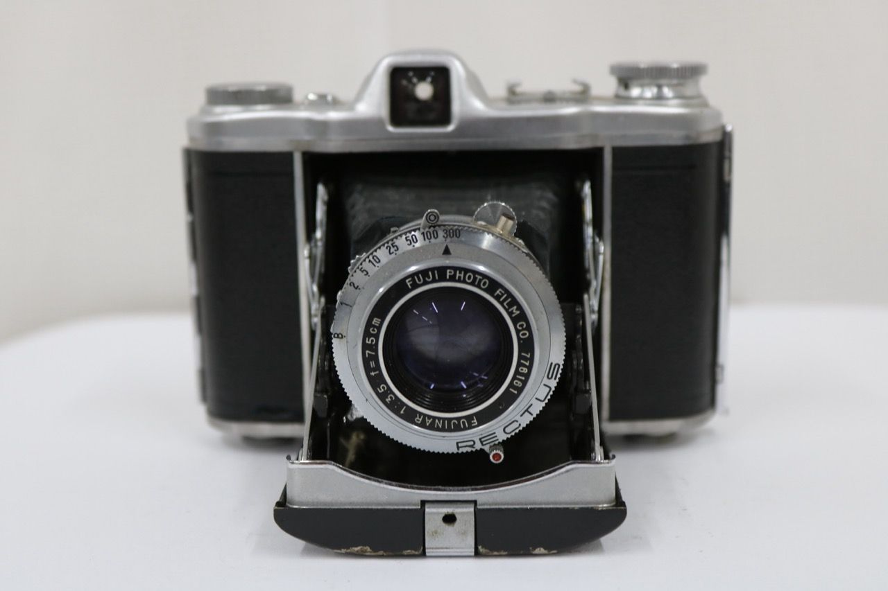 【完動品】FUJICA SIX 中判 蛇腹カメラ 動作確認済み フジカ シックス 日本製 中判蛇腹カメラの名品 FUJICA SIX - メルカリ