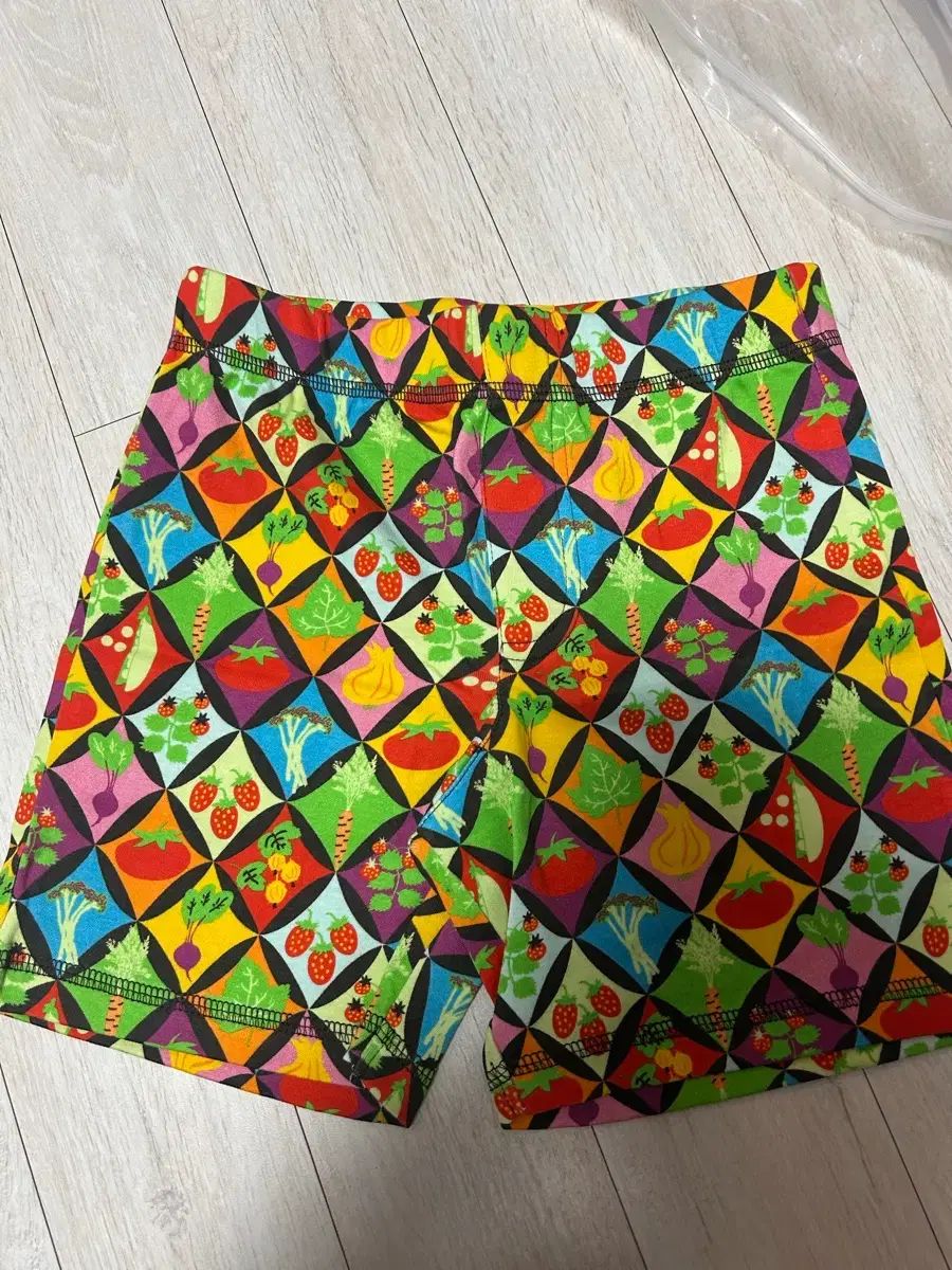 ダンスト ハーレークイーン ハーフパンツ 110/116 新品