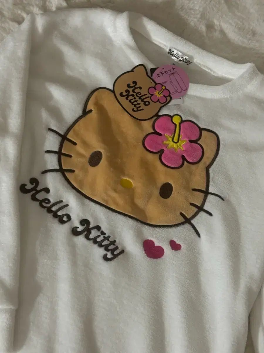 タンニングハローキティ パジャマ M