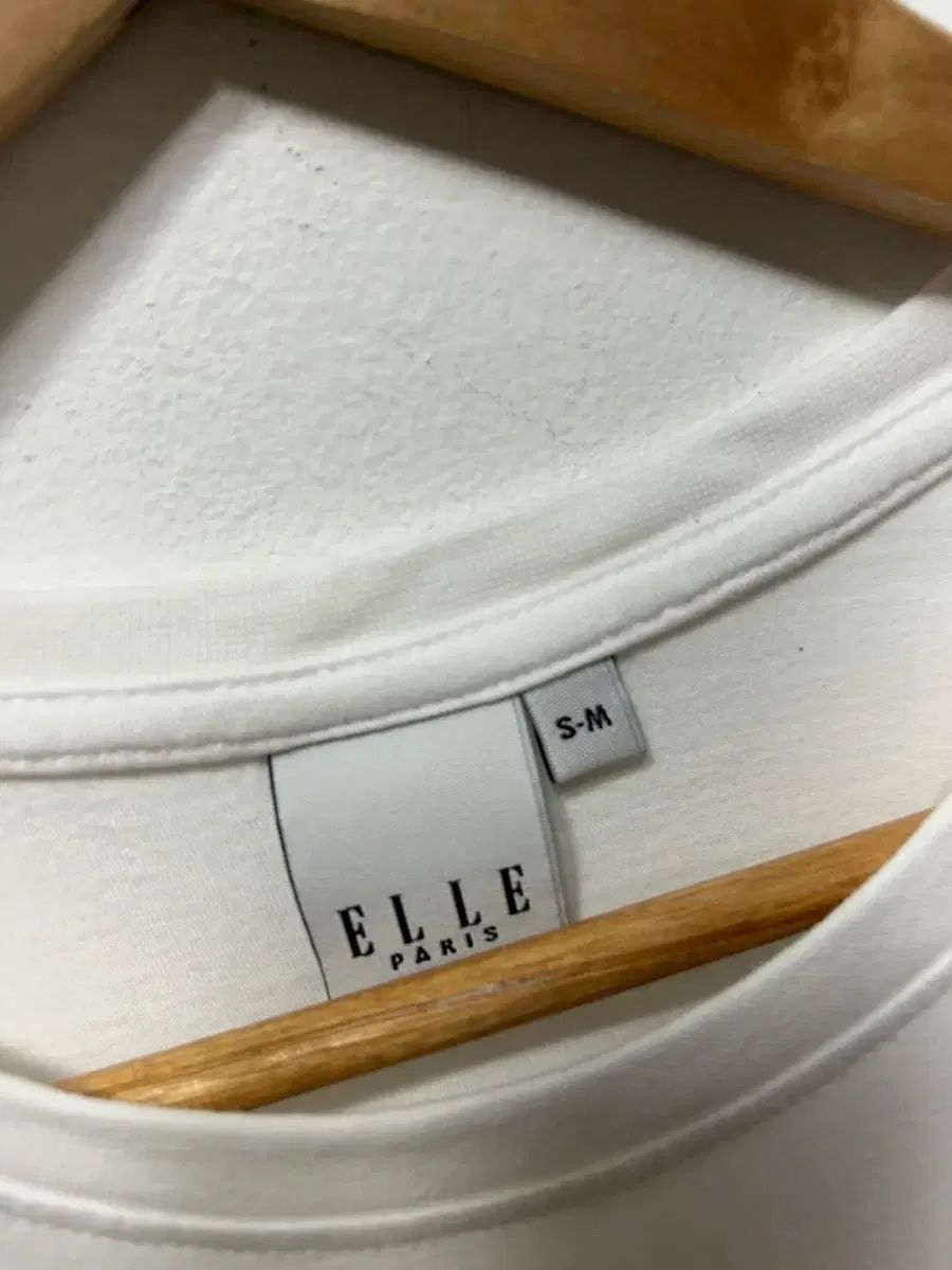 ELLE パリ プリンティング 半袖 Tシャツ 白 s/m - メルカリ