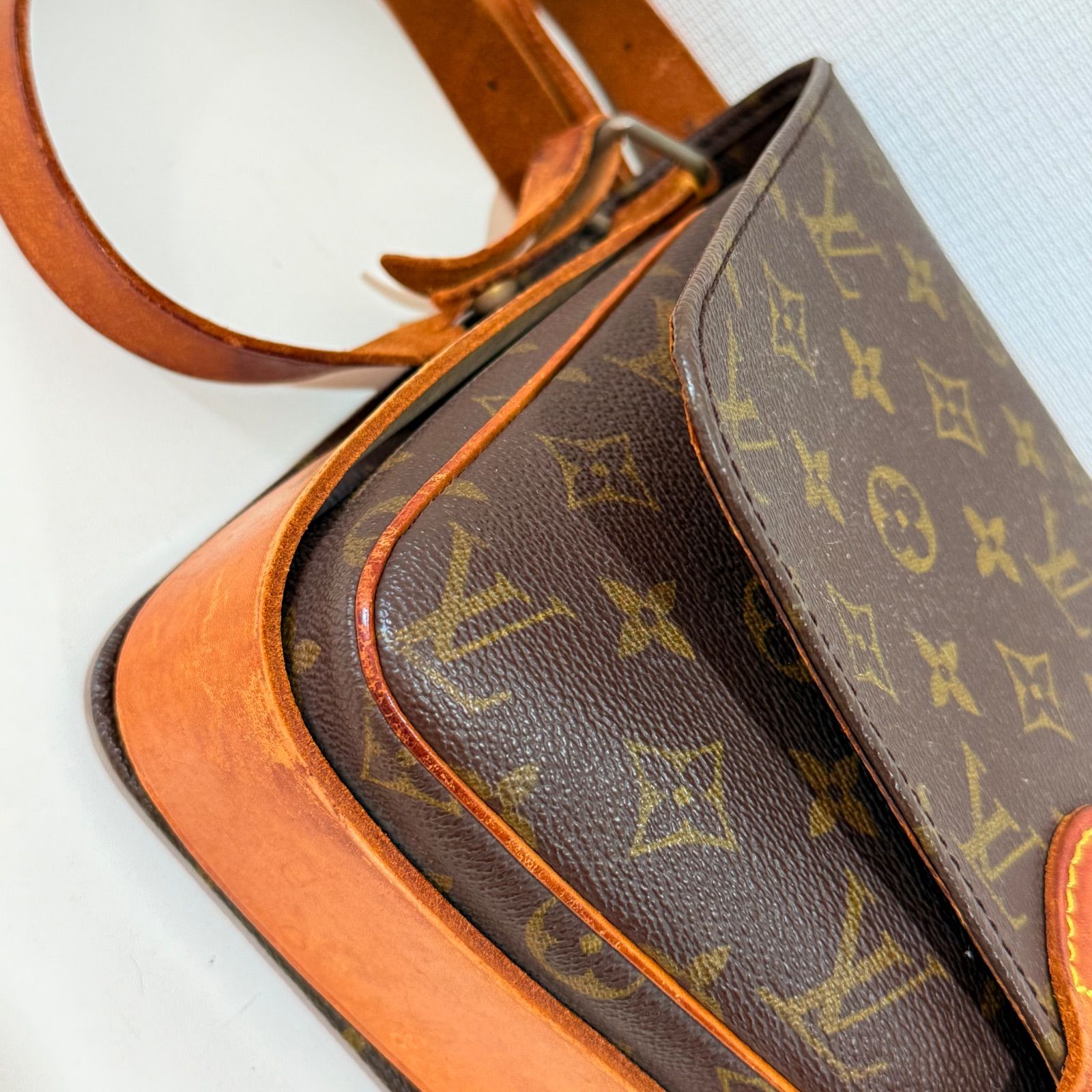 LOUIS VUITTON ルイヴィトン モノグラム カルトシエール 美品 - メルカリ