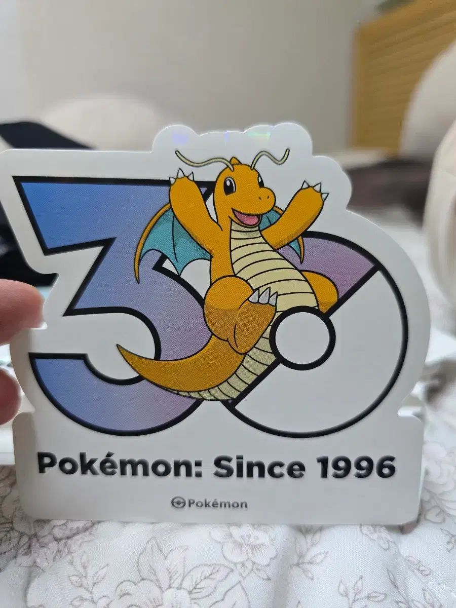 ポケモン 30周年 ステッカー　カイリュー ポケットモンスター 30周年 ステッカー カイリュー - メルカリ