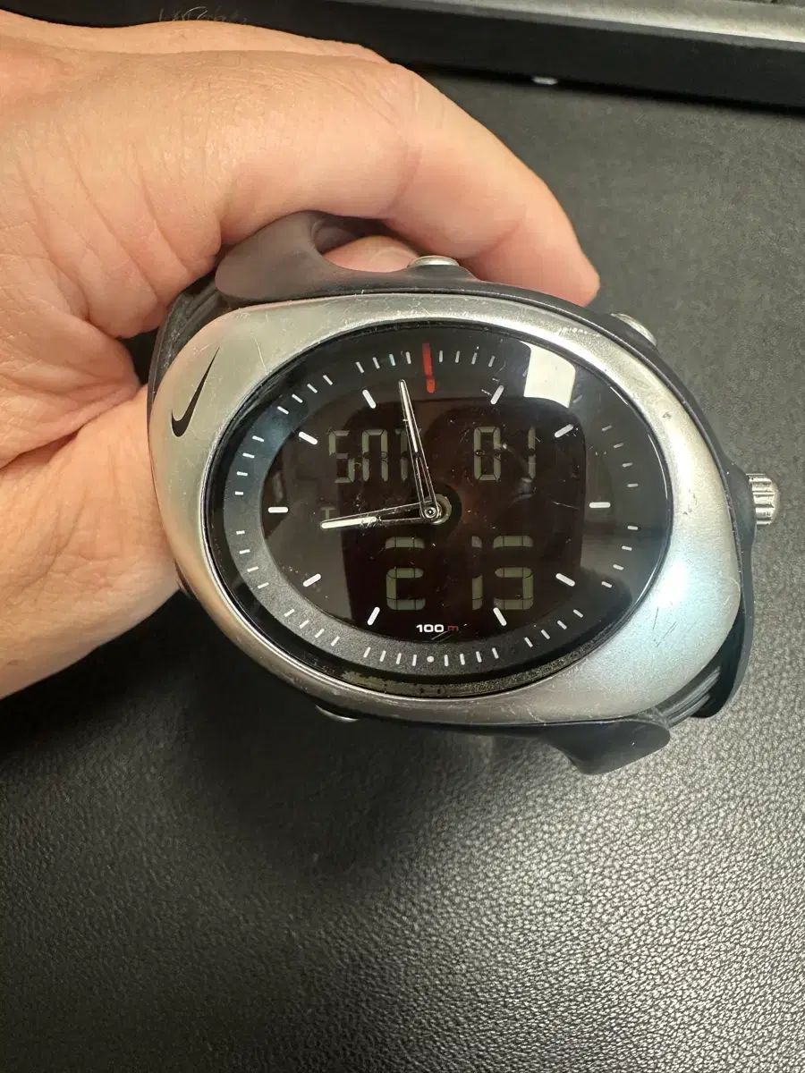 ナイキ トライエクス 時計