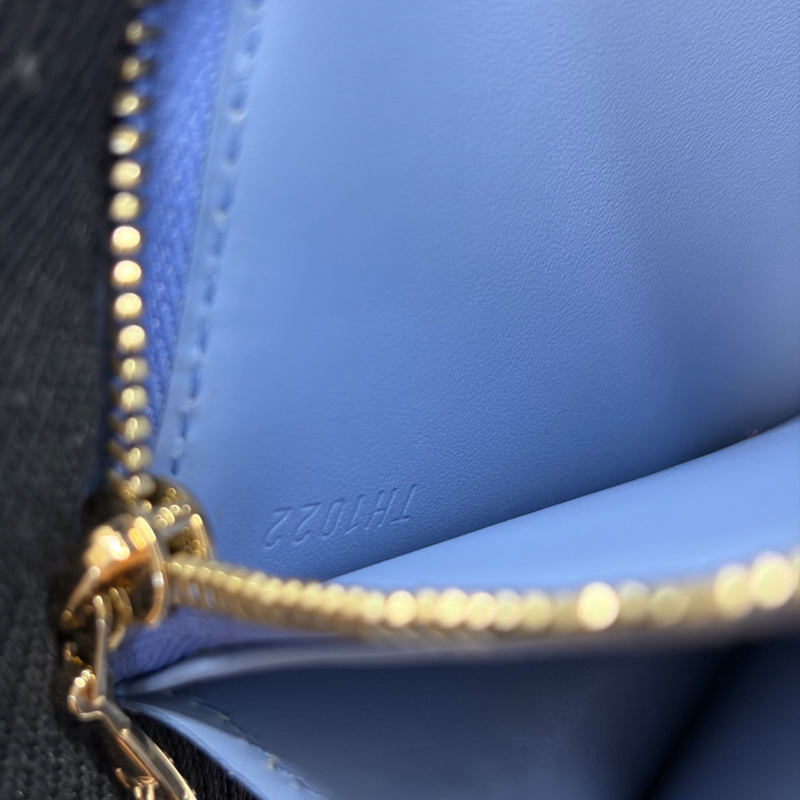 4191 LOUIS VUITTON ルイヴィトン 長財布 ポルトフォイユ サラ