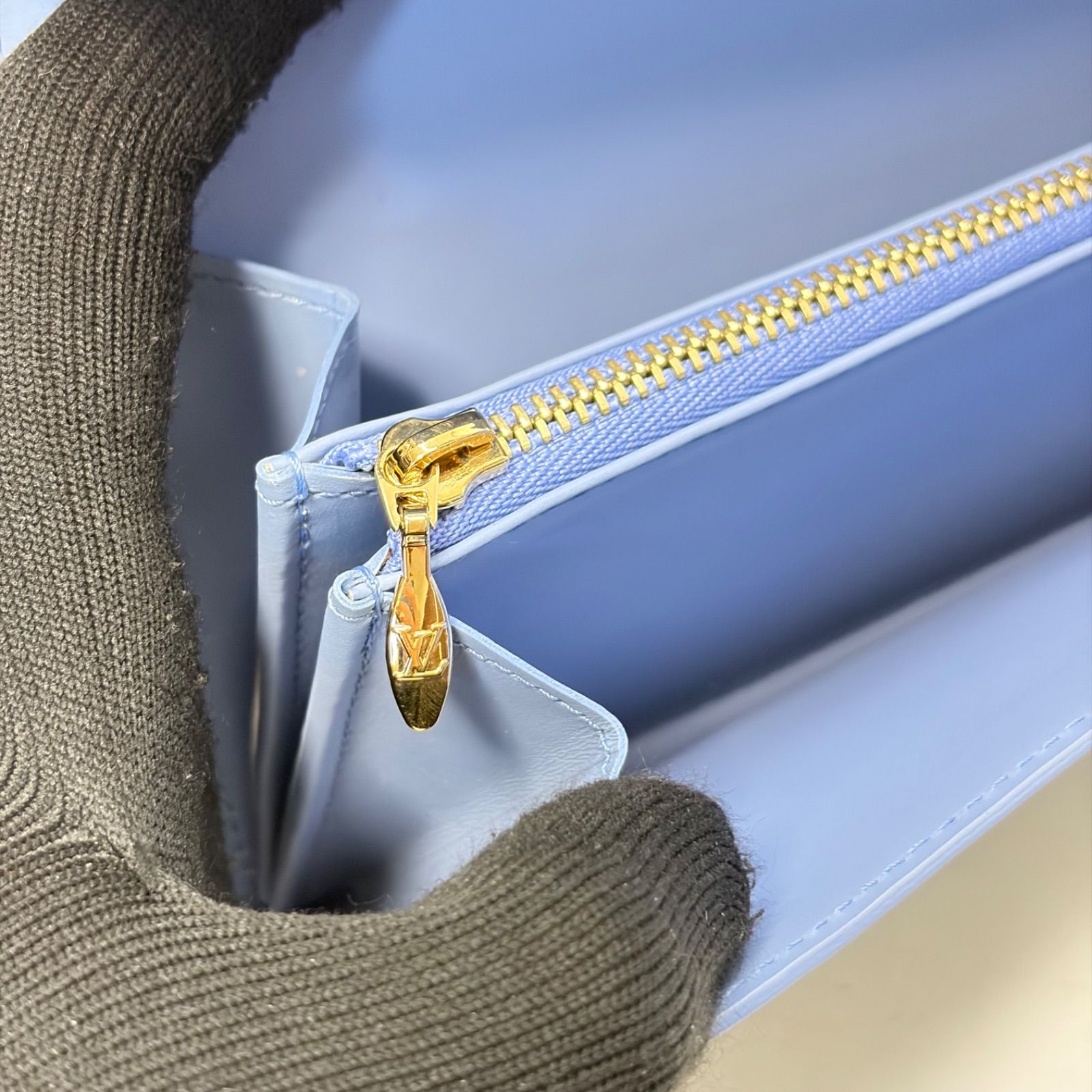 4191 LOUIS VUITTON ルイヴィトン 長財布 ポルトフォイユ サラ
