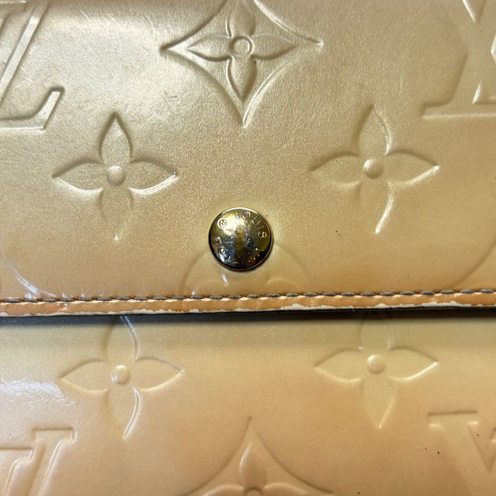 4259 LOUIS VUITTON ルイヴィトン ヴェルニ ポルトフォイユ サラ 