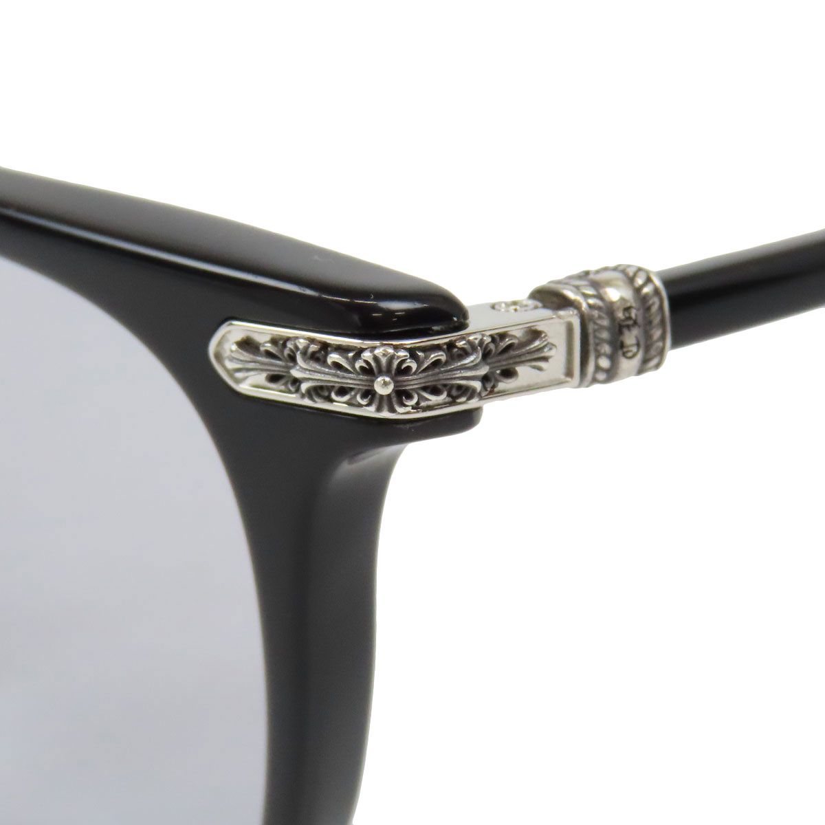 クロムハーツ VAGILANTE アイウェア ユニセックス ブラック CHROME HEARTS 【中古】 【アパレル・小物】 クロムハーツ DARLIN アイウェア ユニセックス ブラック CHROME HEARTS