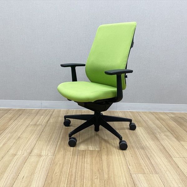 ベルガーチェア ハイバック クッション 樹脂 オフィスチェア デスクチェア 肘付 コクヨ グリーン 12,540円