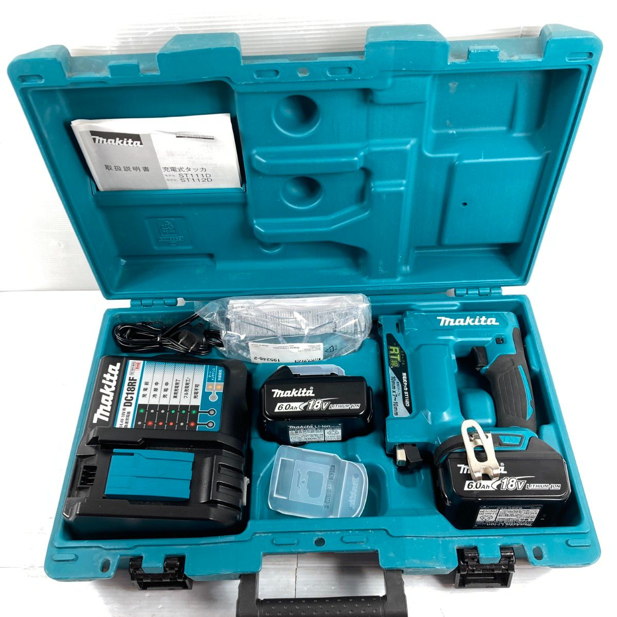 MAKITA マキタ 18V 充電式タッカ RT線 バッテリ2個・充電器・ケース付 PSEマークあり St112D ブルー