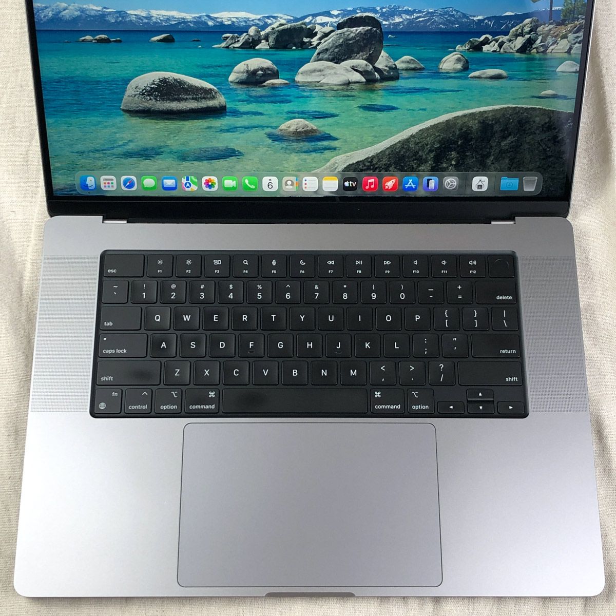 ジャンク MacBook Pro 16