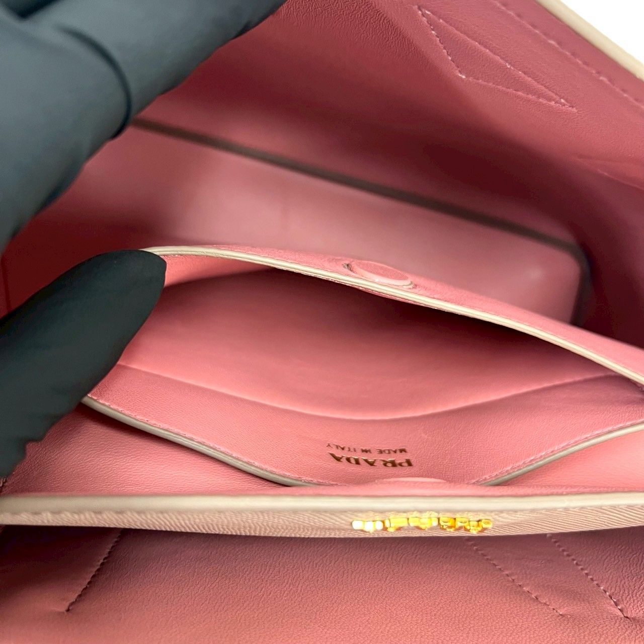 極 美品 PRADA プラダ 三角ロゴ 金具 サフィアーノ レザー 本革 2way 