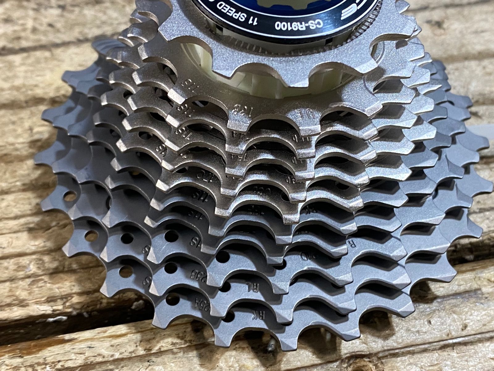 KD642 シマノ SHIMANO デュラエース DURA-ACE CS-R9100 12-25T 11S 