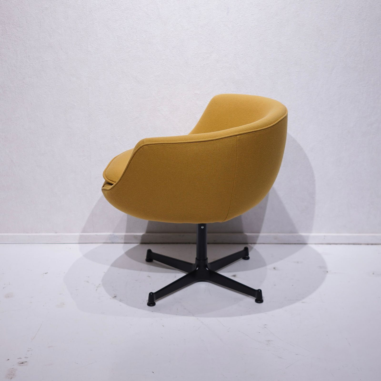 SWITCH Forge Lounge Chair / ミッドセンチュリー 名作 スウィッチ